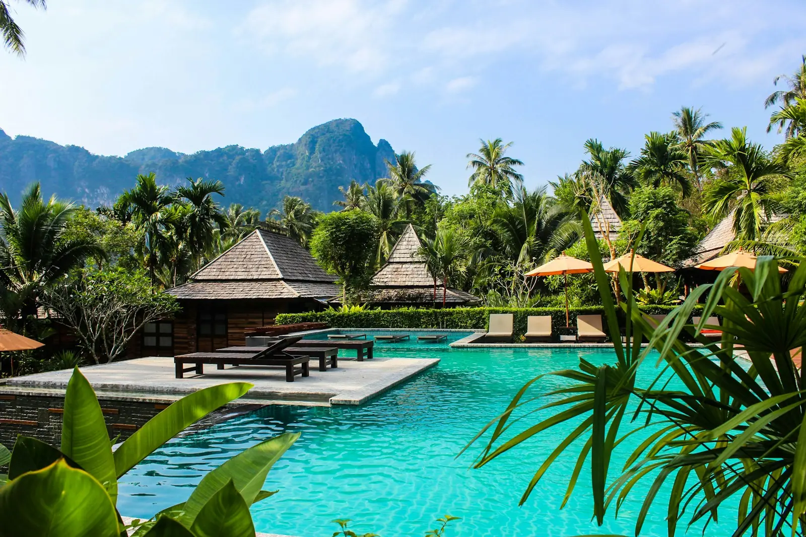 Exotice — Evadează în paradisuri tropicale